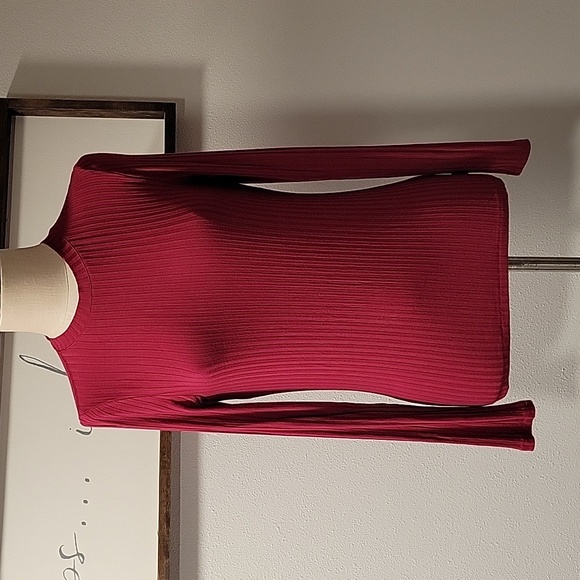 Calvin Klein Jeans ribbed knit, lightweight top, NWT - Picture 1 of 10